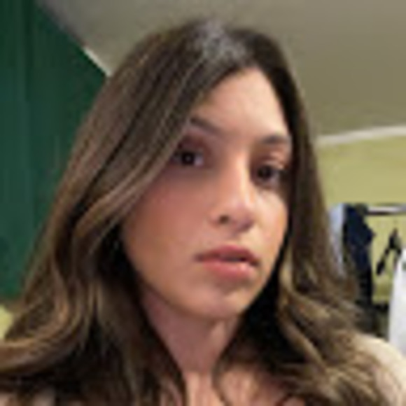 Meet your Posher, Amina - Picture 1 of 1